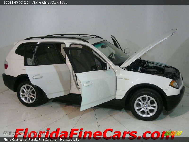 Alpine White / Sand Beige 2004 BMW X3 2.5i