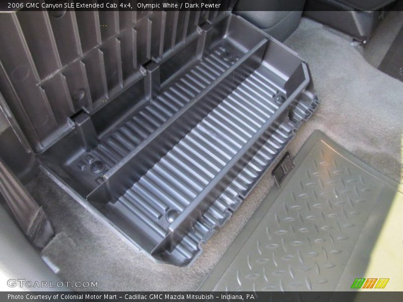 Olympic White / Dark Pewter 2006 GMC Canyon SLE Extended Cab 4x4