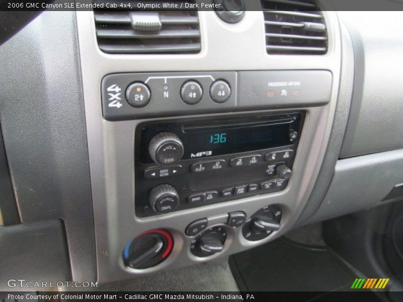 Olympic White / Dark Pewter 2006 GMC Canyon SLE Extended Cab 4x4