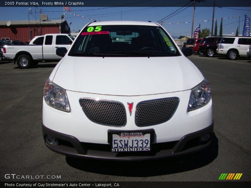 Frosty White / Graphite 2005 Pontiac Vibe