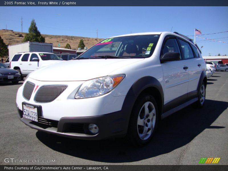 Frosty White / Graphite 2005 Pontiac Vibe