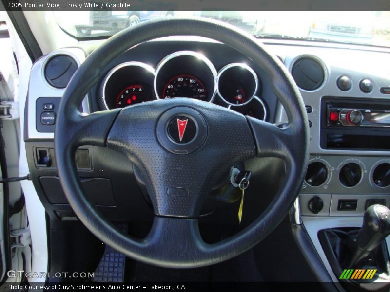 Frosty White / Graphite 2005 Pontiac Vibe