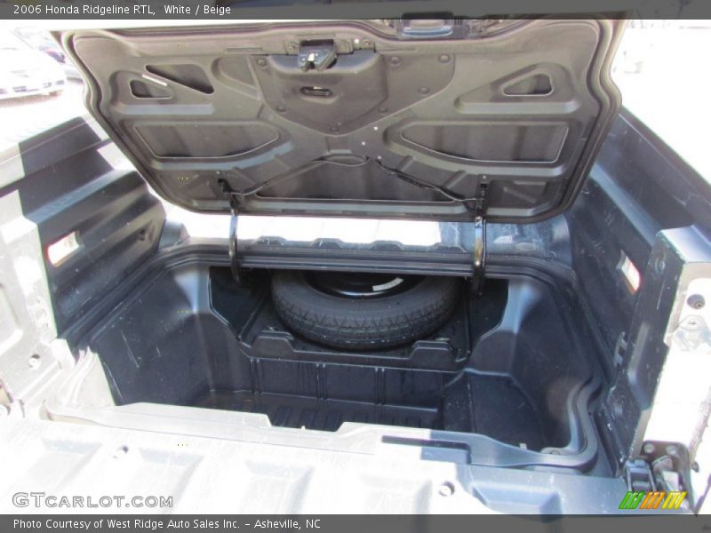 White / Beige 2006 Honda Ridgeline RTL