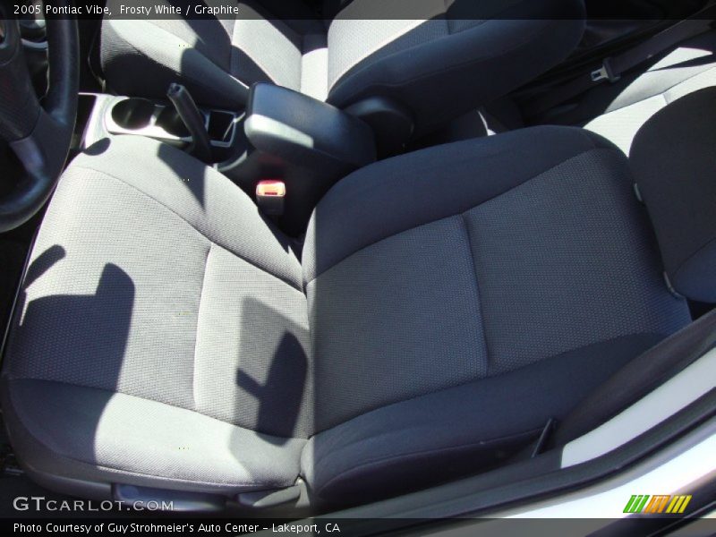 Frosty White / Graphite 2005 Pontiac Vibe