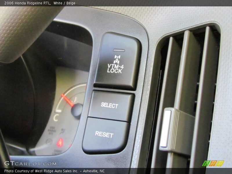 White / Beige 2006 Honda Ridgeline RTL