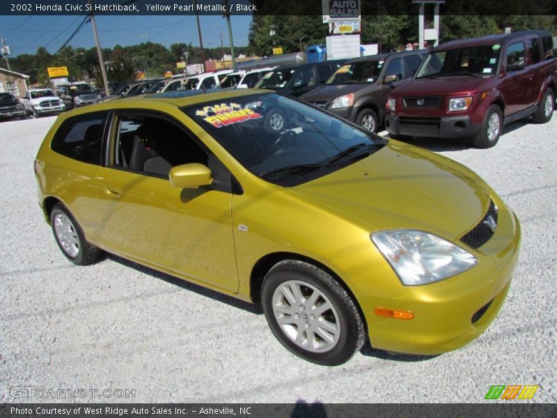 Yellow Pearl Metallic / Black 2002 Honda Civic Si Hatchback