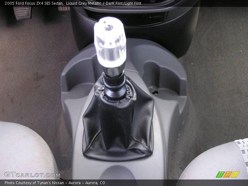 Liquid Grey Metallic / Dark Flint/Light Flint 2005 Ford Focus ZX4 SES Sedan