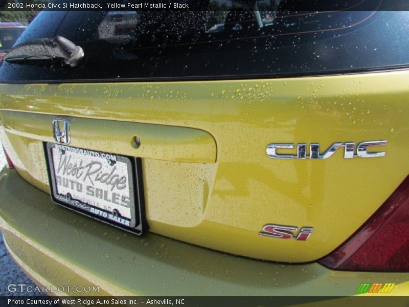 Yellow Pearl Metallic / Black 2002 Honda Civic Si Hatchback