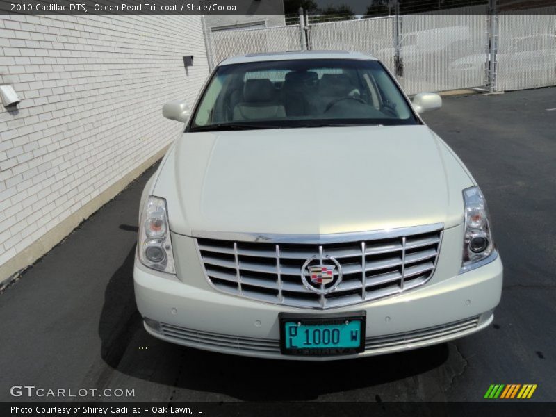 Ocean Pearl Tri-coat / Shale/Cocoa 2010 Cadillac DTS