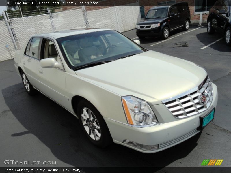 Ocean Pearl Tri-coat / Shale/Cocoa 2010 Cadillac DTS
