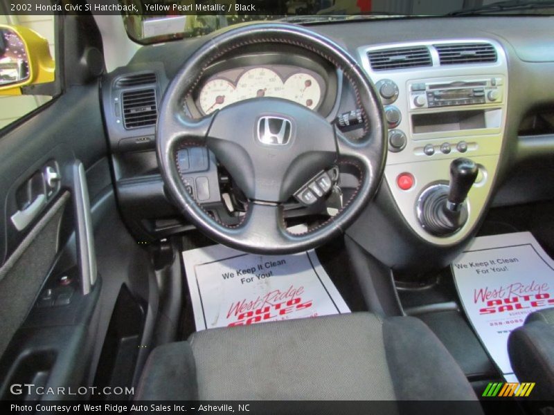 Dashboard of 2002 Civic Si Hatchback