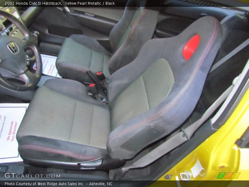 Front Seat of 2002 Civic Si Hatchback