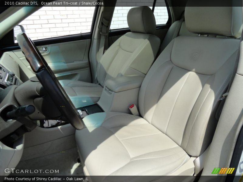 Ocean Pearl Tri-coat / Shale/Cocoa 2010 Cadillac DTS