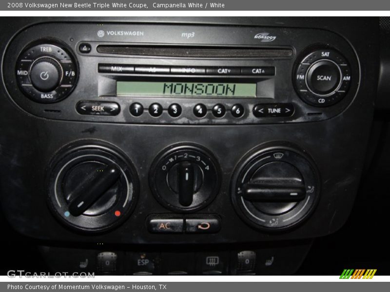 Campanella White / White 2008 Volkswagen New Beetle Triple White Coupe