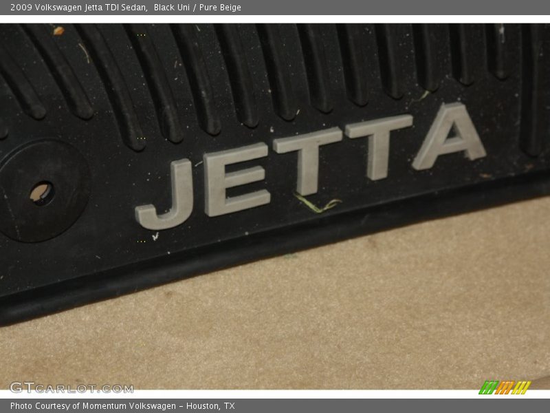 Black Uni / Pure Beige 2009 Volkswagen Jetta TDI Sedan