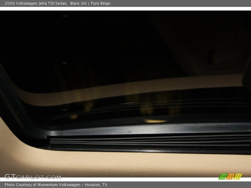 Black Uni / Pure Beige 2009 Volkswagen Jetta TDI Sedan