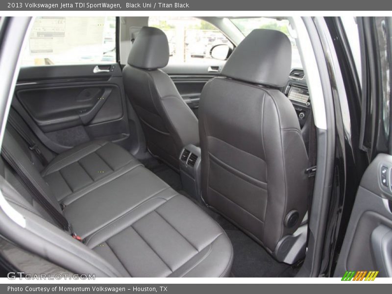 Black Uni / Titan Black 2013 Volkswagen Jetta TDI SportWagen