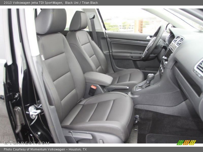Black Uni / Titan Black 2013 Volkswagen Jetta TDI SportWagen