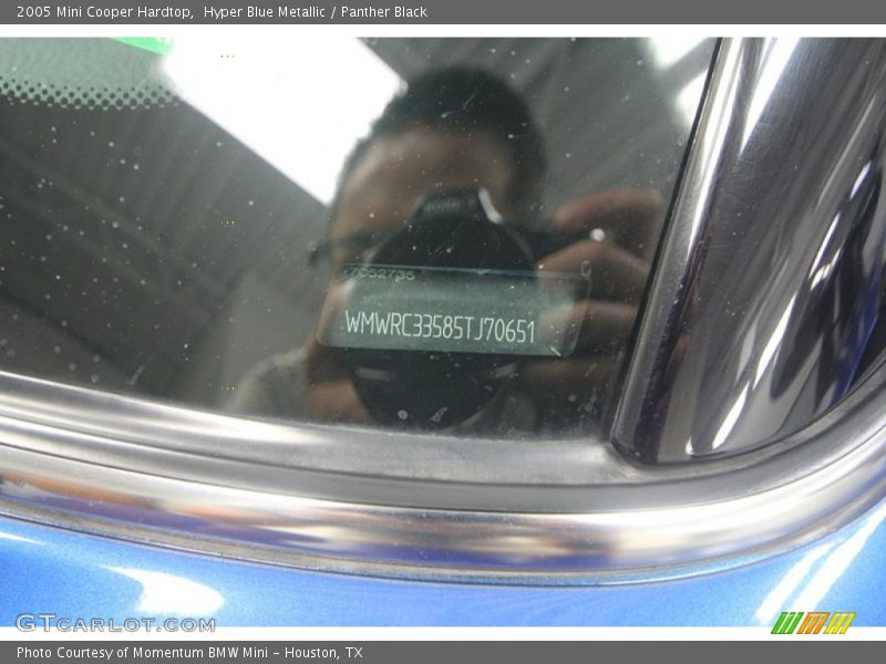 Hyper Blue Metallic / Panther Black 2005 Mini Cooper Hardtop
