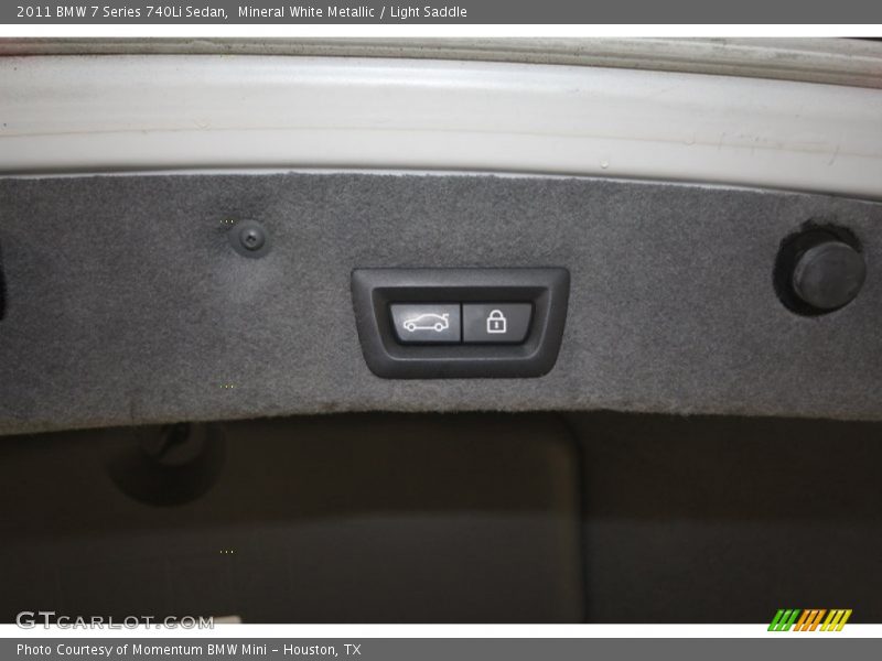 Mineral White Metallic / Light Saddle 2011 BMW 7 Series 740Li Sedan