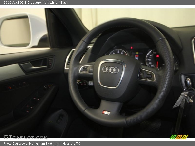 Ibis White / Black 2010 Audi Q5 3.2 quattro