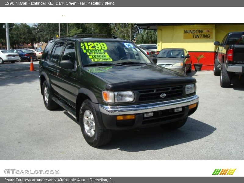 Dark Green Pearl Metallic / Blond 1998 Nissan Pathfinder XE