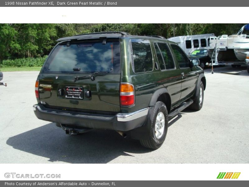 Dark Green Pearl Metallic / Blond 1998 Nissan Pathfinder XE