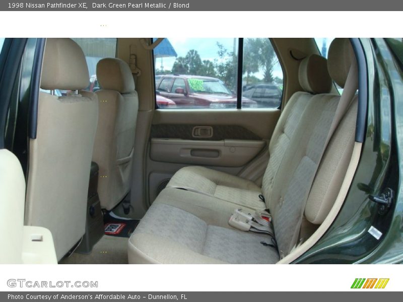 Dark Green Pearl Metallic / Blond 1998 Nissan Pathfinder XE