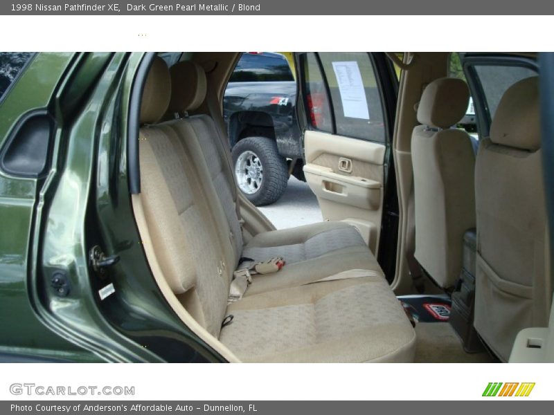 Dark Green Pearl Metallic / Blond 1998 Nissan Pathfinder XE