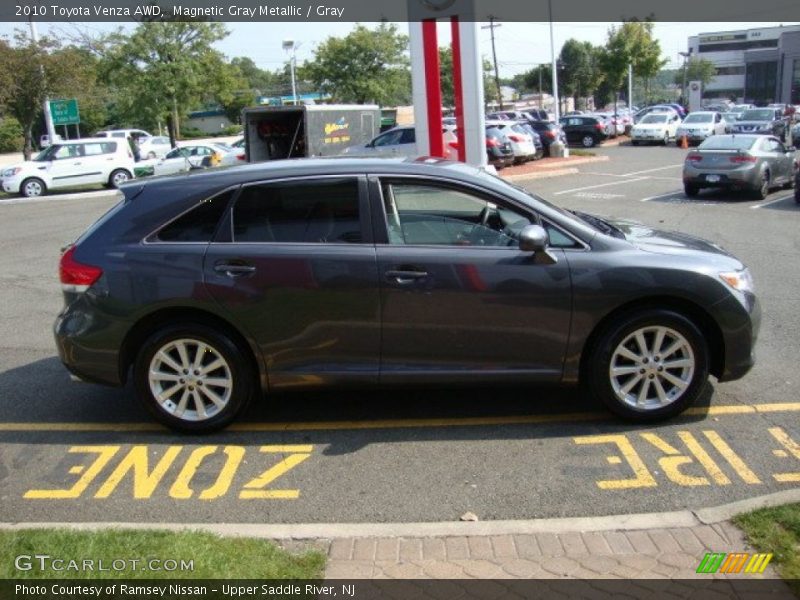 Magnetic Gray Metallic / Gray 2010 Toyota Venza AWD