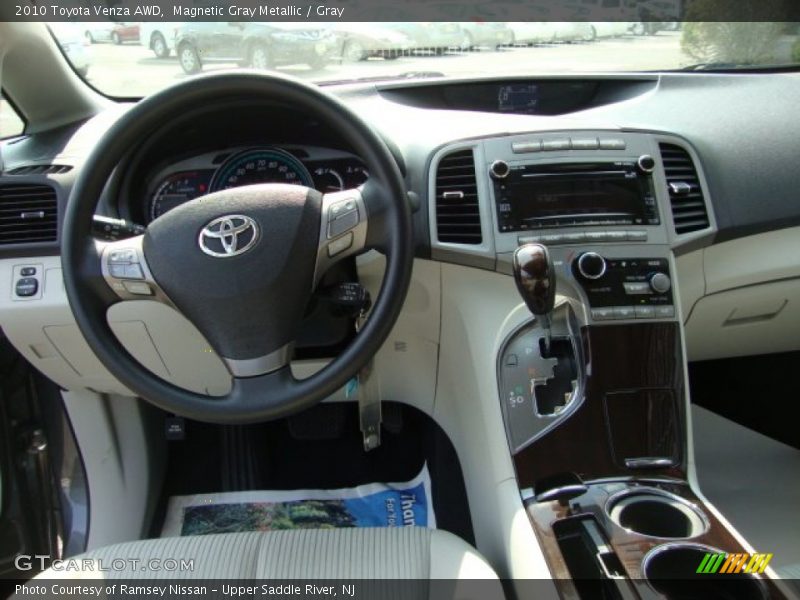 Magnetic Gray Metallic / Gray 2010 Toyota Venza AWD