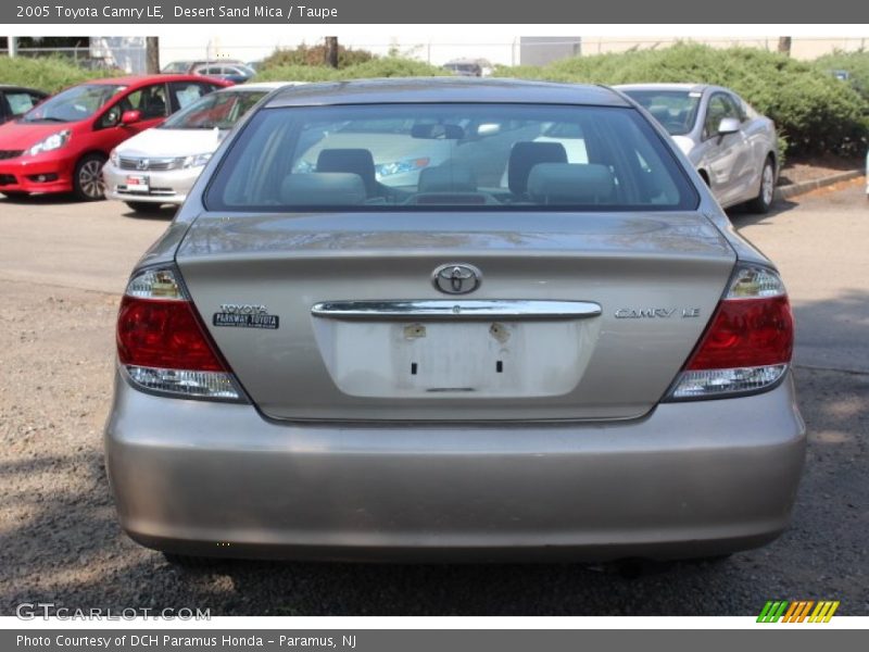 Desert Sand Mica / Taupe 2005 Toyota Camry LE