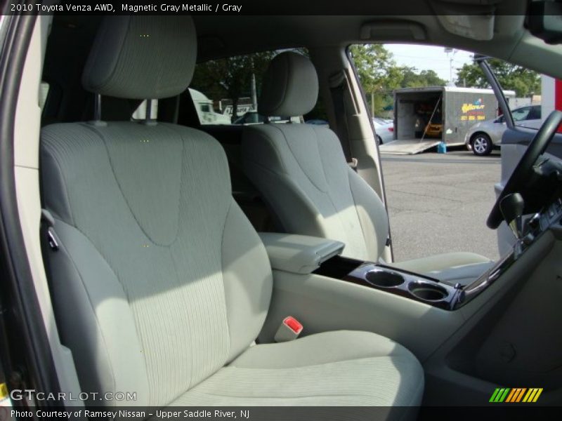 Magnetic Gray Metallic / Gray 2010 Toyota Venza AWD