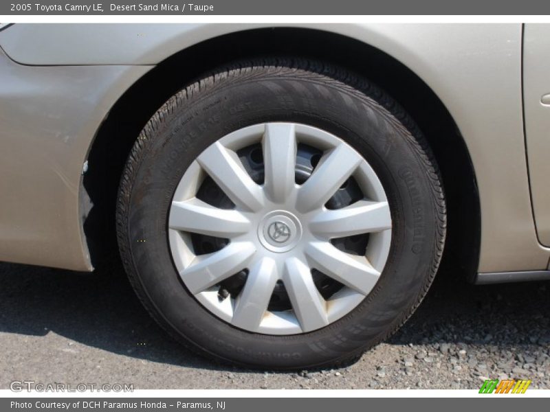 Desert Sand Mica / Taupe 2005 Toyota Camry LE