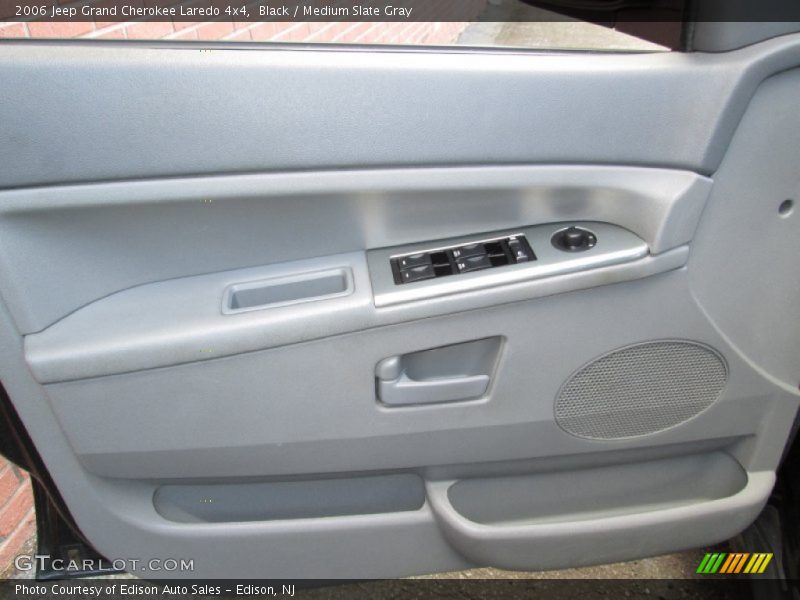 Black / Medium Slate Gray 2006 Jeep Grand Cherokee Laredo 4x4