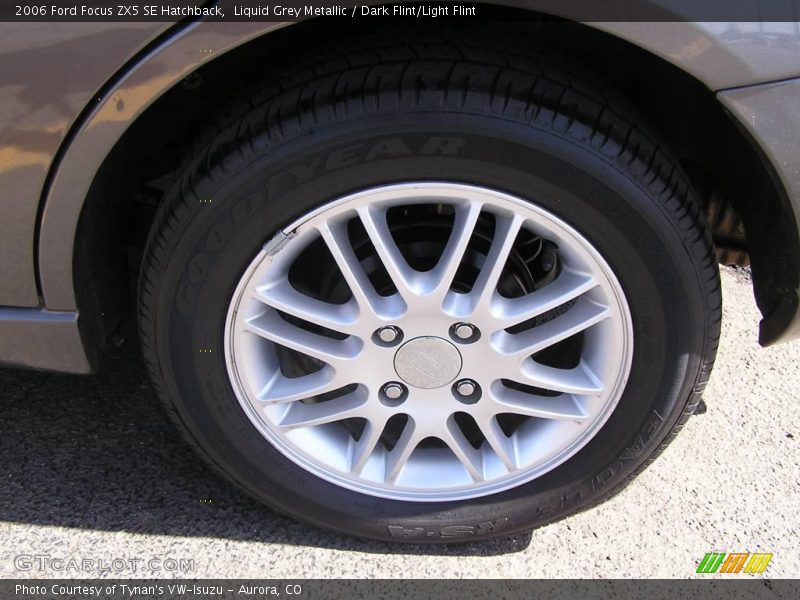 Liquid Grey Metallic / Dark Flint/Light Flint 2006 Ford Focus ZX5 SE Hatchback