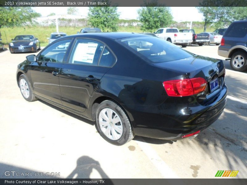 Black Uni / Titan Black 2013 Volkswagen Jetta SE Sedan