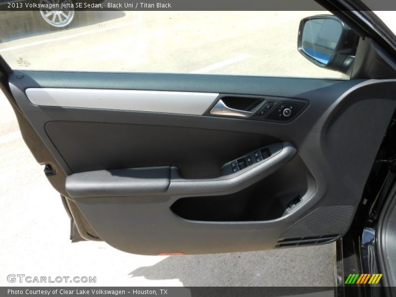 Black Uni / Titan Black 2013 Volkswagen Jetta SE Sedan