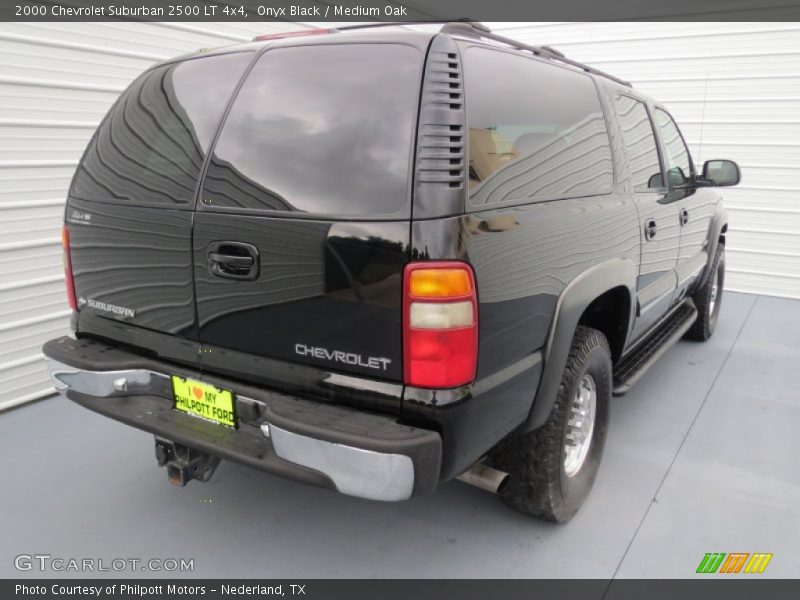Onyx Black / Medium Oak 2000 Chevrolet Suburban 2500 LT 4x4