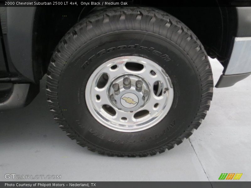  2000 Suburban 2500 LT 4x4 Wheel