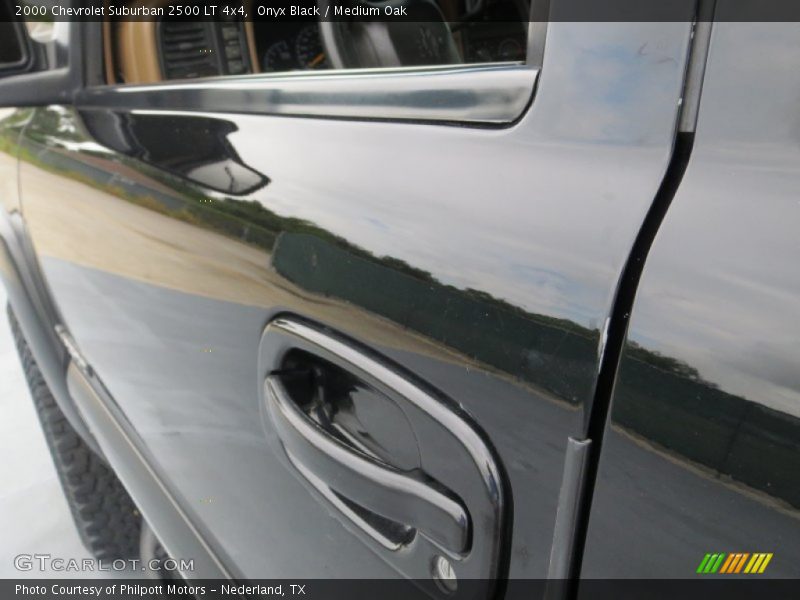Onyx Black / Medium Oak 2000 Chevrolet Suburban 2500 LT 4x4