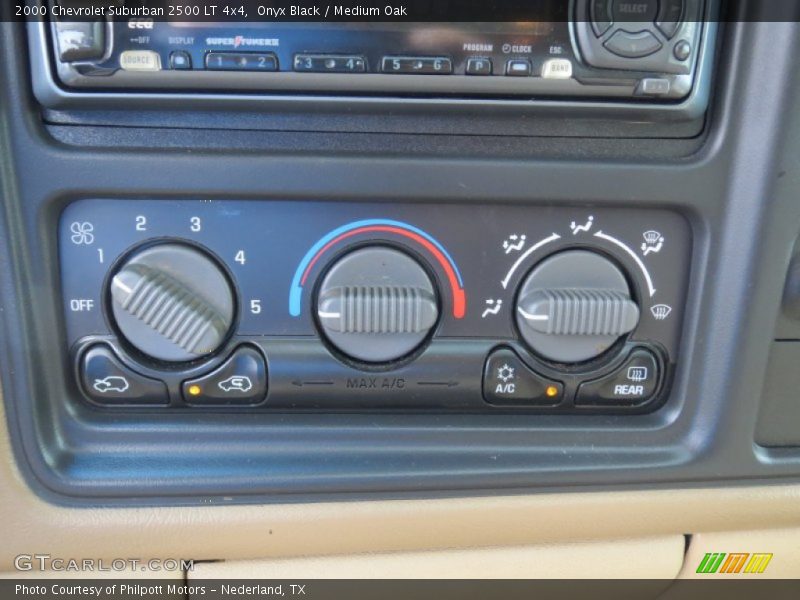 Controls of 2000 Suburban 2500 LT 4x4