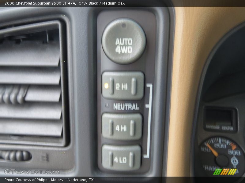 Onyx Black / Medium Oak 2000 Chevrolet Suburban 2500 LT 4x4