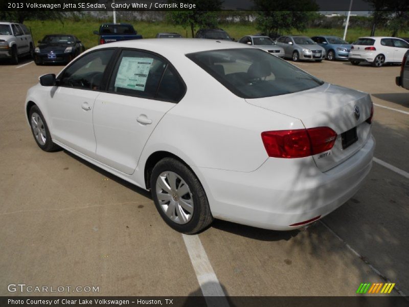 Candy White / Cornsilk Beige 2013 Volkswagen Jetta SE Sedan