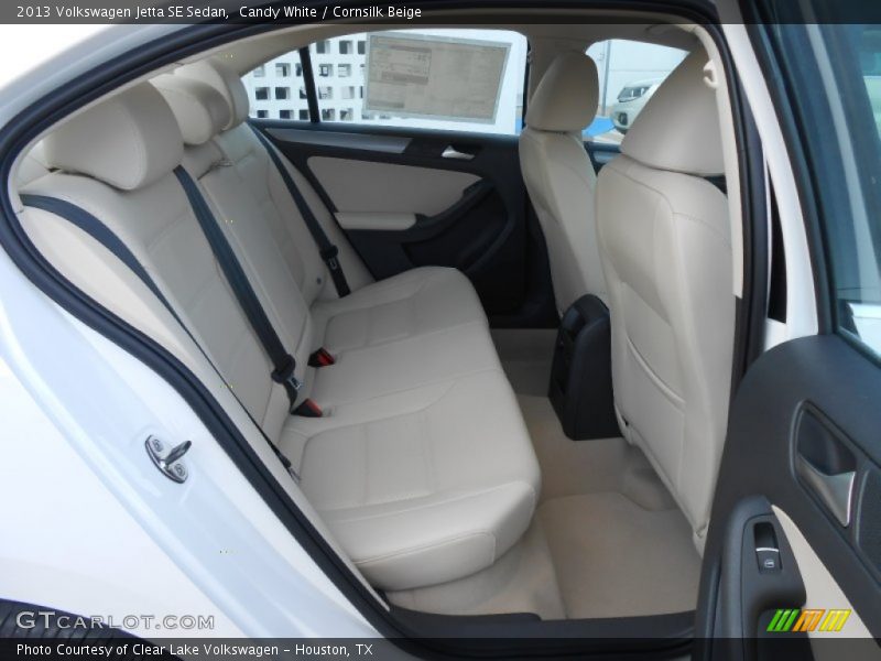 Candy White / Cornsilk Beige 2013 Volkswagen Jetta SE Sedan
