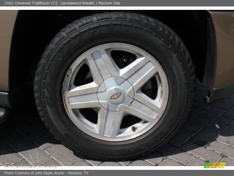 Sandalwood Metallic / Medium Oak 2002 Chevrolet TrailBlazer LTZ