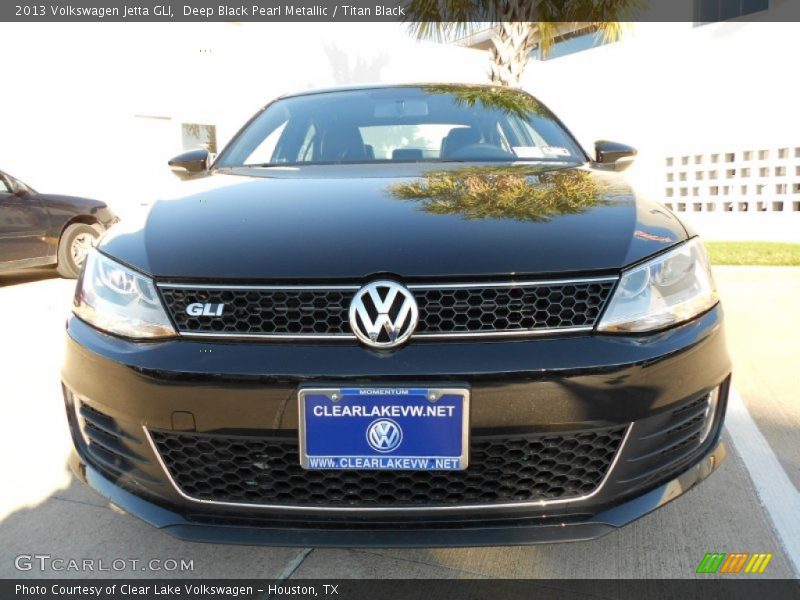 Deep Black Pearl Metallic / Titan Black 2013 Volkswagen Jetta GLI