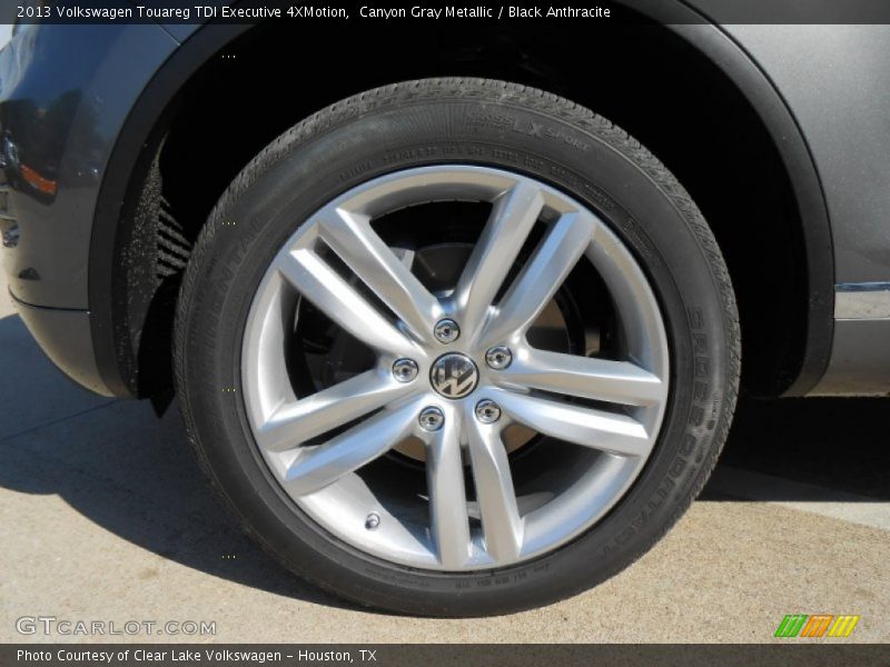 Canyon Gray Metallic / Black Anthracite 2013 Volkswagen Touareg TDI Executive 4XMotion