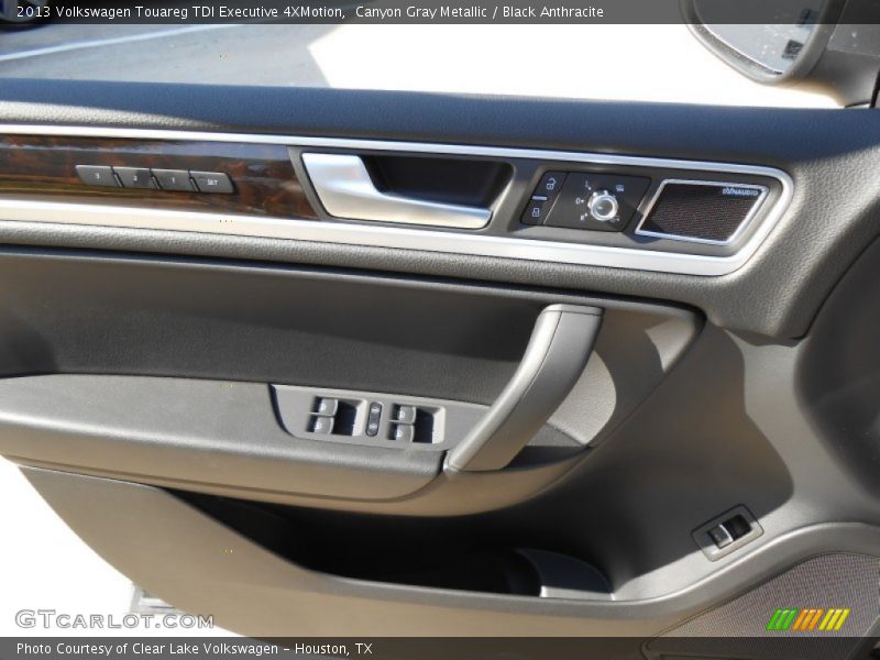 Canyon Gray Metallic / Black Anthracite 2013 Volkswagen Touareg TDI Executive 4XMotion