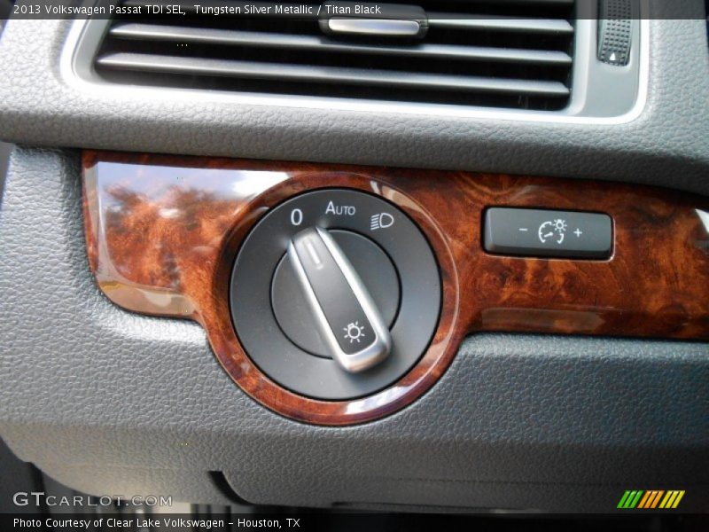 Tungsten Silver Metallic / Titan Black 2013 Volkswagen Passat TDI SEL